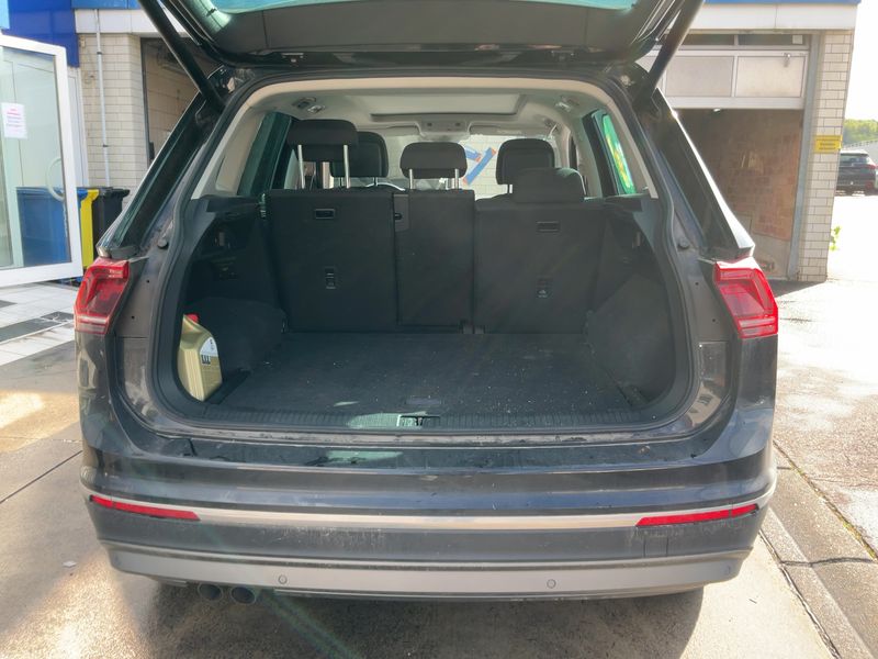 Volkswagen Tiguan 2.0 TDI Highline BlueMotion Tech 2019 – снимка 15