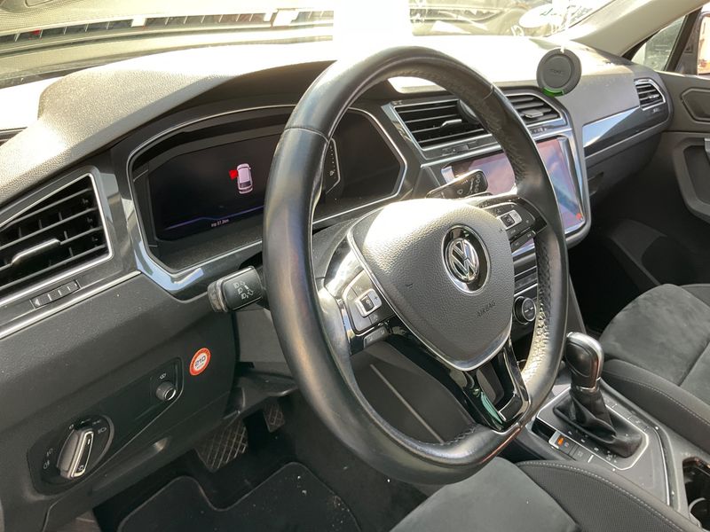 Volkswagen Tiguan 2.0 TDI Highline BlueMotion Tech 2019 – снимка 26