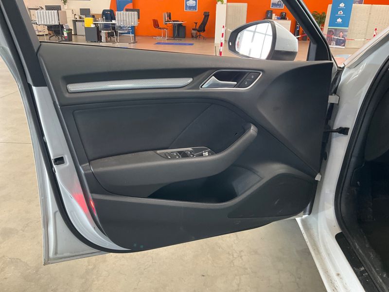 Audi A3 Sportback 2.0 TDI quattro Ambiente 2014 – снимка 49