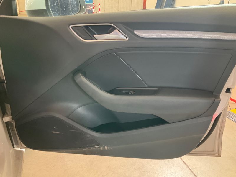 Audi A3 Sportback 2.0 TDI quattro Ambiente 2014 – снимка 44
