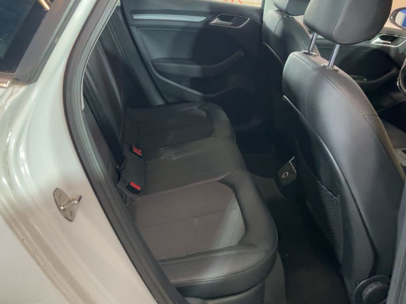 Audi A3 Sportback 2.0 TDI quattro Ambiente 2014 – снимка 19