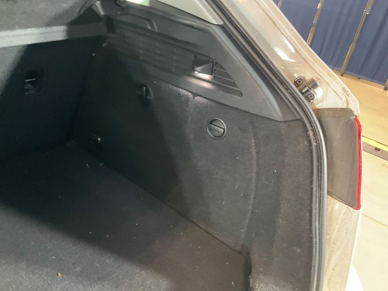 Audi A3 Sportback 2.0 TDI quattro Ambiente 2014 – снимка 37