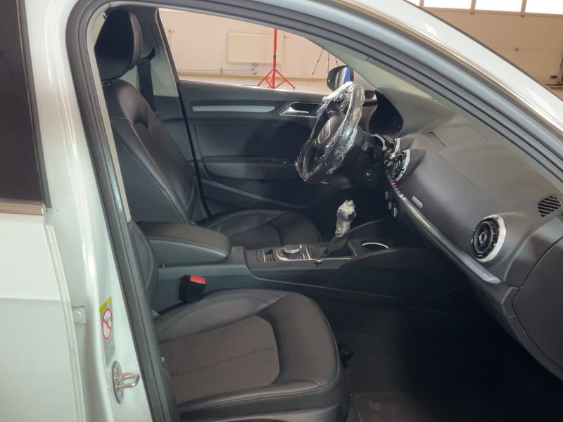 Audi A3 Sportback 2.0 TDI quattro Ambiente 2014 – снимка 16