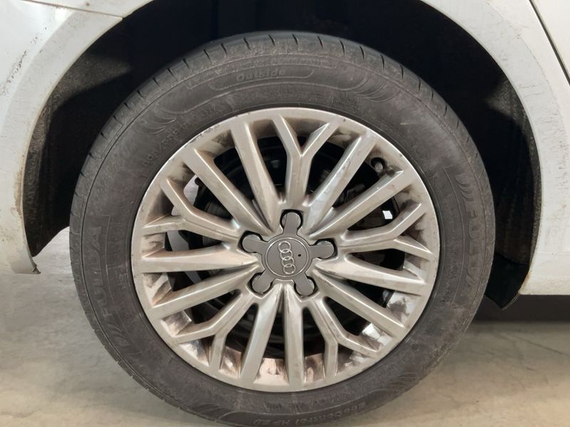 Audi A3 Sportback 2.0 TDI quattro Ambiente 2014 – снимка 9