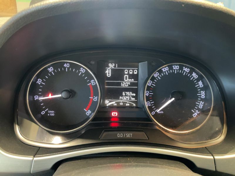Skoda Fabia 1.0 TSI Ambition 2018 – снимка 19