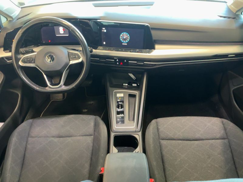 Volkswagen Golf VIII 2.0 TDI Life 1st 2020 – снимка 17