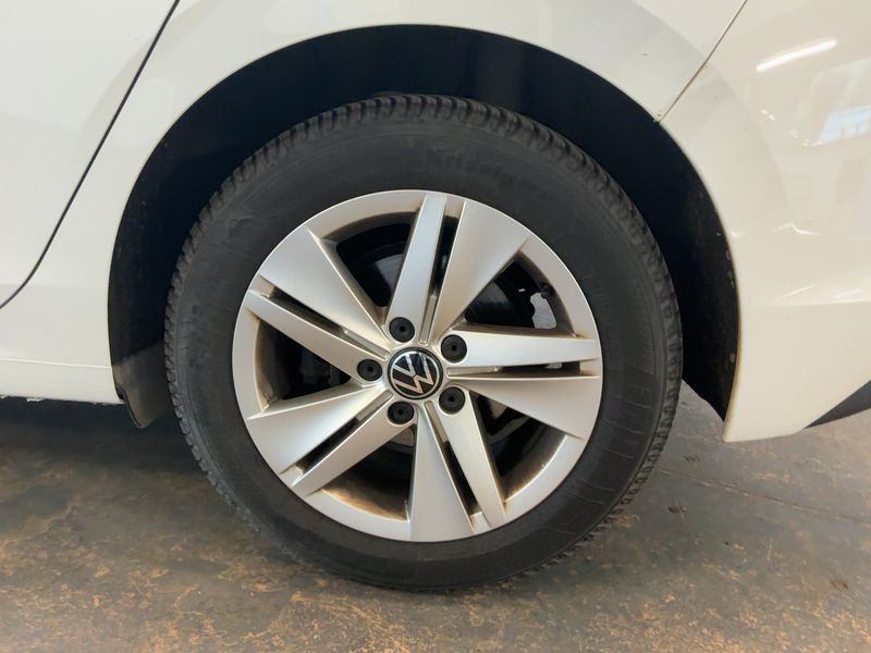 Volkswagen Golf VIII 2.0 TDI Life 1st 2020 – снимка 5