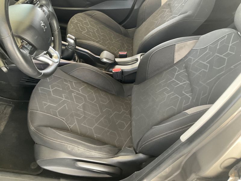 Peugeot 2008 1.6 Blue-HDi Style 2016 – снимка 23
