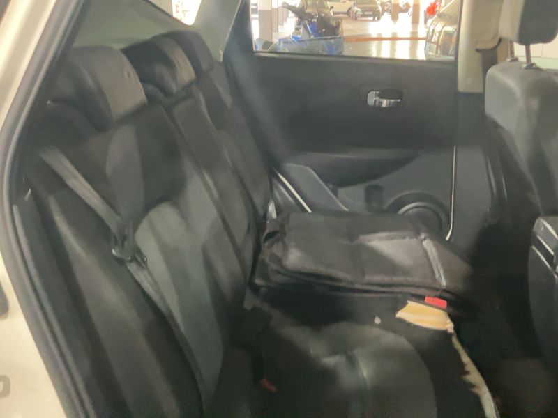 Nissan Qashqai 1.5 Turbodiesel N-Tec 2012 – снимка 19