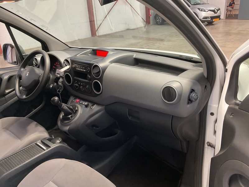 Peugeot Partner 1.6 HDi L2 Komfort 2013 – снимка 18