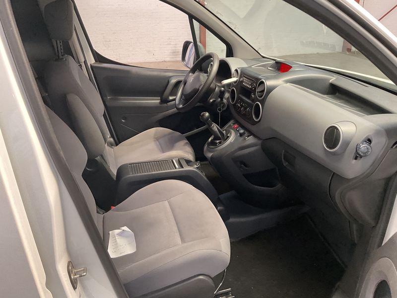 Peugeot Partner 1.6 HDi L2 Komfort 2013 – снимка 17