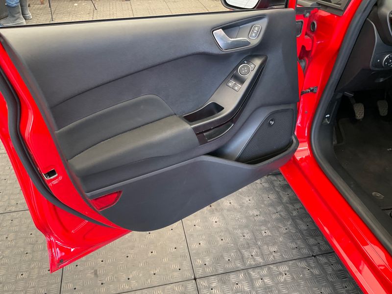 Ford Fiesta 1.5 TDCi Trend 2018 – снимка 37