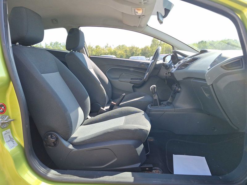 Ford Fiesta 1.4 TDCi Ambiente 2009 – снимка 10