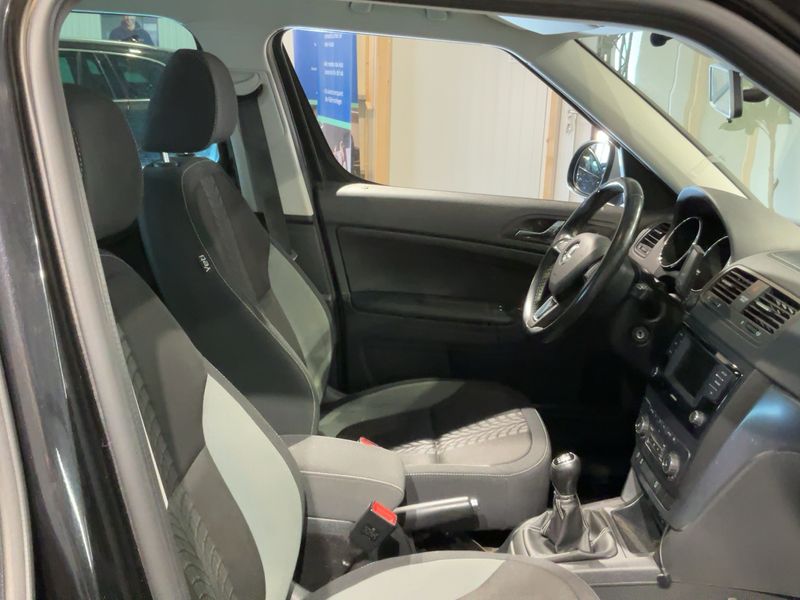 Skoda Yeti 2.0 TDI Ambition Outdoor 2015 – снимка 16