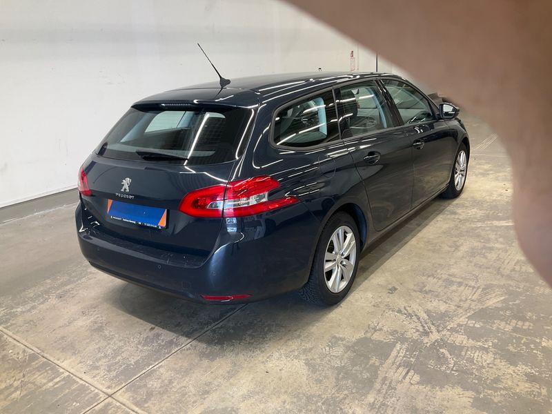 Peugeot 308 1.6 Blue-HDi Active 2016 – снимка 2