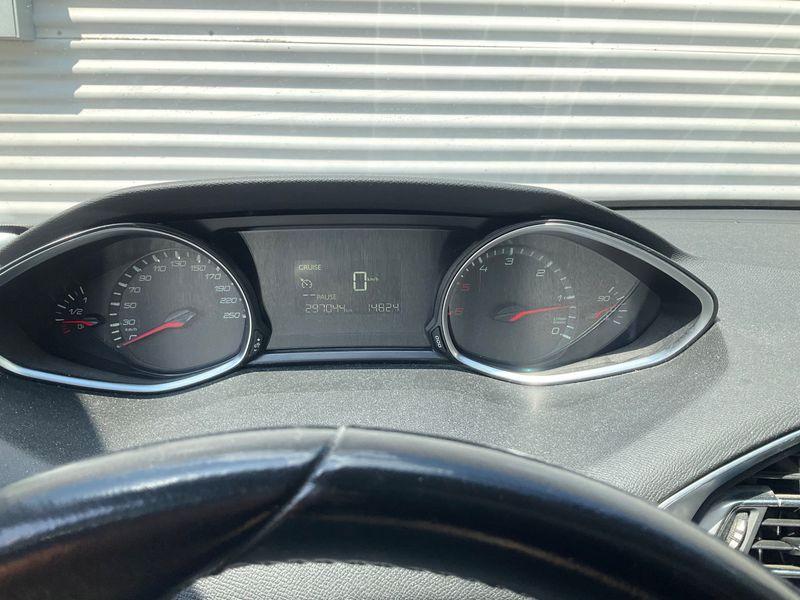 Peugeot 308 1.6 Blue-HDi Active 2016 – снимка 4