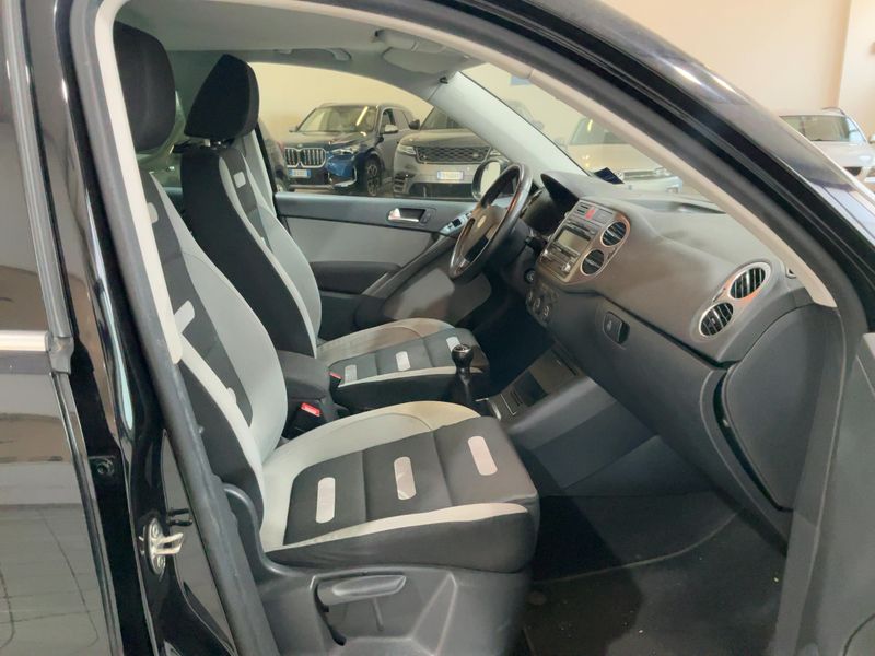 Volkswagen Tiguan 2.0 TDI Sport & Style 4Motion 2008 – снимка 16