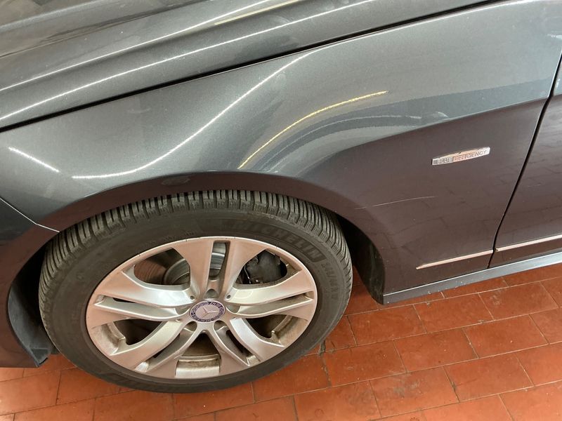 Mercedes-Benz E-Klasse E 350 CGI BlueEfficiency Avantgarde 2010 – снимка 30