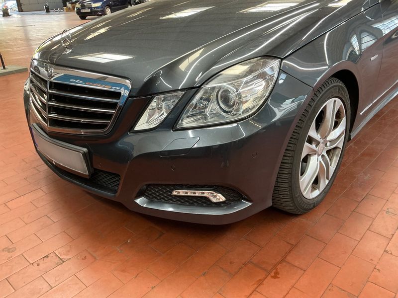 Mercedes-Benz E-Klasse E 350 CGI BlueEfficiency Avantgarde 2010 – снимка 34