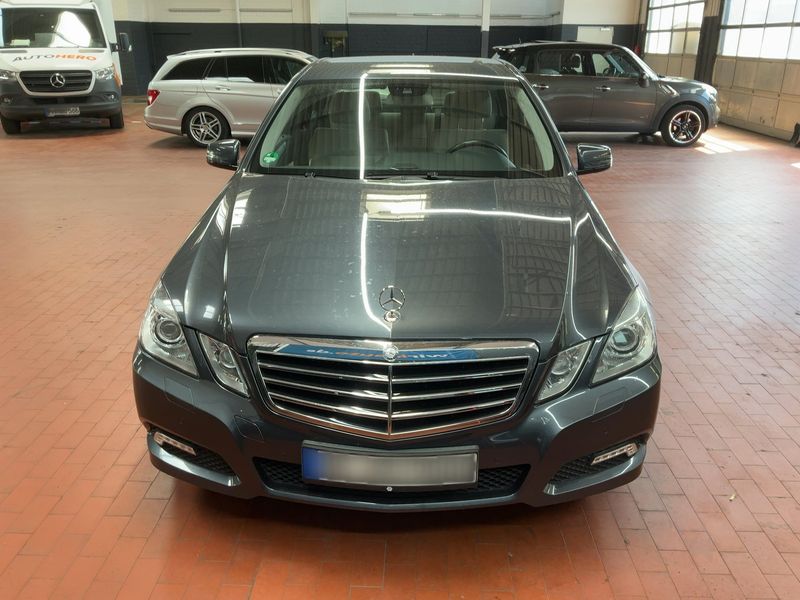 Mercedes-Benz E-Klasse E 350 CGI BlueEfficiency Avantgarde 2010 – снимка 14