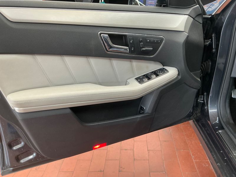 Mercedes-Benz E-Klasse E 350 CGI BlueEfficiency Avantgarde 2010 – снимка 24