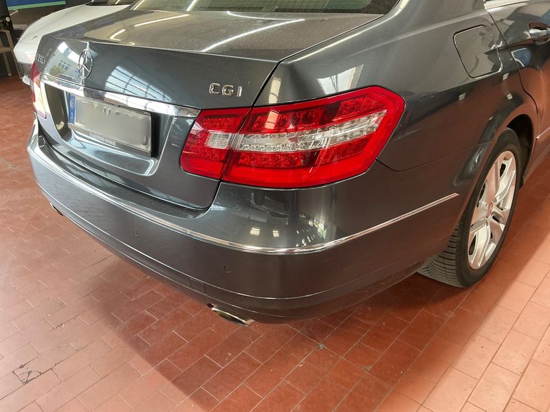Mercedes-Benz E-Klasse E 350 CGI BlueEfficiency Avantgarde 2010 – снимка 32