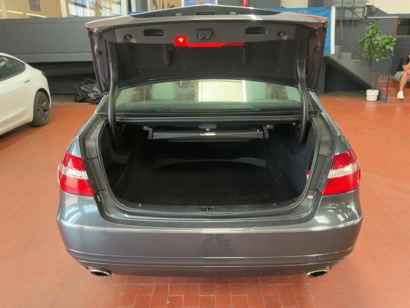 Mercedes-Benz E-Klasse E 350 CGI BlueEfficiency Avantgarde 2010 – снимка 15