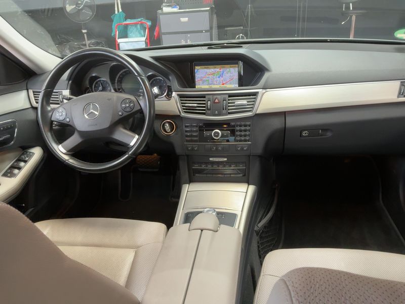 Mercedes-Benz E-Klasse E 350 CGI BlueEfficiency Avantgarde 2010 – снимка 17
