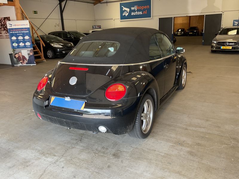 Volkswagen New Beetle 1.4 2003 – снимка 2