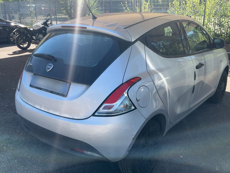 Lancia Ypsilon 1.2 LPG Elefantino Blu 2019 – снимка 8