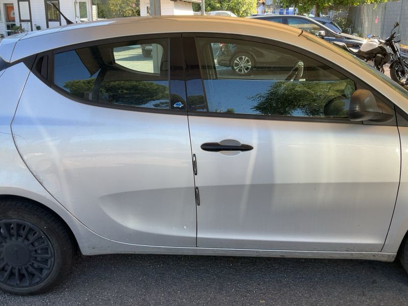 Lancia Ypsilon 1.2 LPG Elefantino Blu 2019 – снимка 10