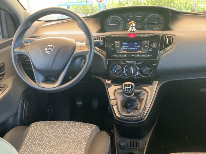 Lancia Ypsilon 1.2 LPG Elefantino Blu 2019 – снимка 17