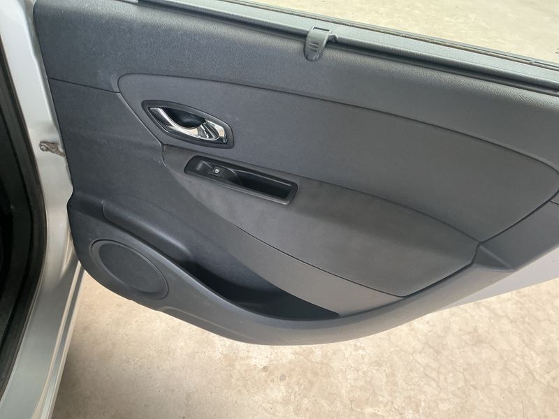 Renault Grand Scenic 1.5 dCi Expression 2013 – снимка 43