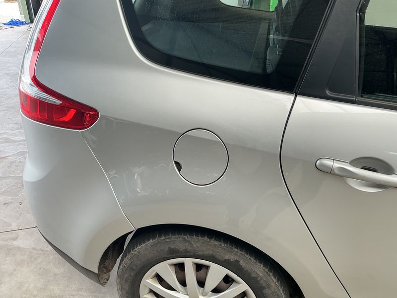 Renault Grand Scenic 1.5 dCi Expression 2013 – снимка 23