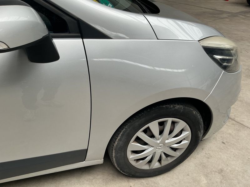 Renault Grand Scenic 1.5 dCi Expression 2013 – снимка 22