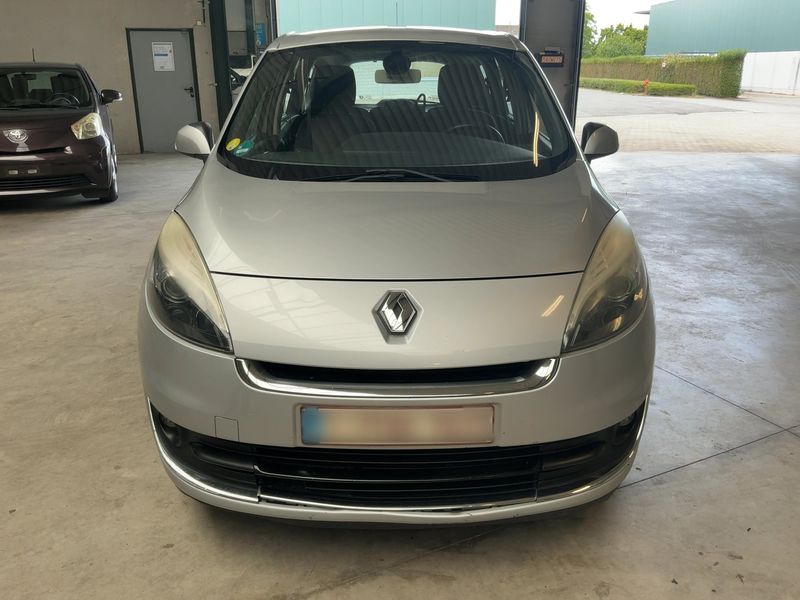 Renault Grand Scenic 1.5 dCi Expression 2013 – снимка 14