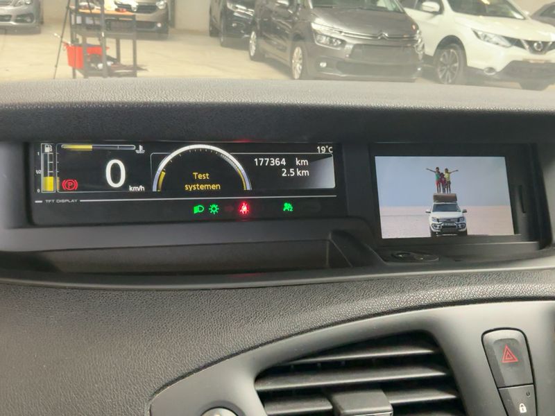 Renault Grand Scenic 1.5 dCi Expression 2013 – снимка 18