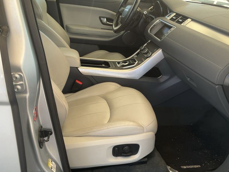 Land Rover Evoque 2.0 Sd4 SE 2018 – снимка 16