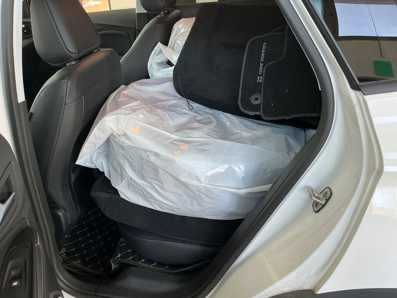 Opel Grandland X 1.6 Turbo Ultimate 2019 – снимка 23