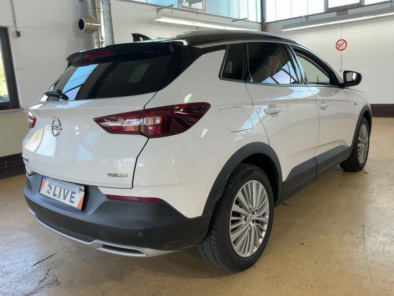 Opel Grandland X 1.6 Turbo Ultimate 2019 – снимка 8