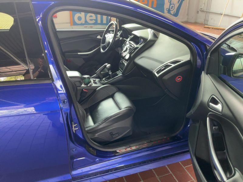 Ford Focus 2.0 EcoBoost ST 2012 – снимка 16
