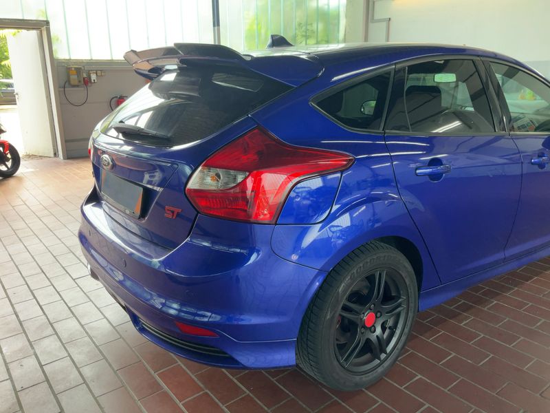 Ford Focus 2.0 EcoBoost ST 2012 – снимка 8