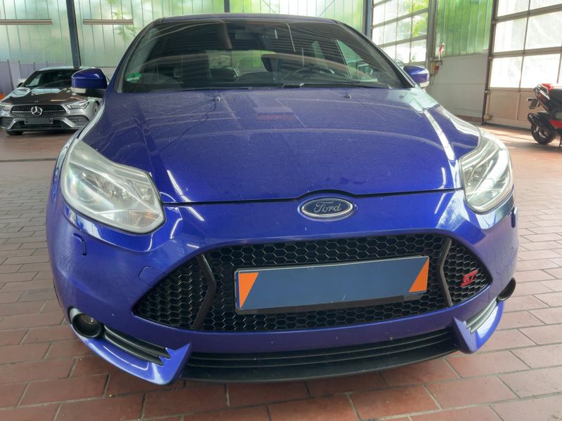 Ford Focus 2.0 EcoBoost ST 2012 – снимка 14