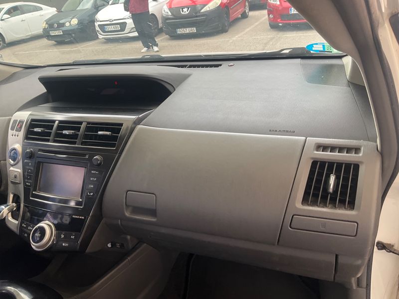 Toyota Prius+ 1.8 Hybrid Dynamic 2014 – снимка 27