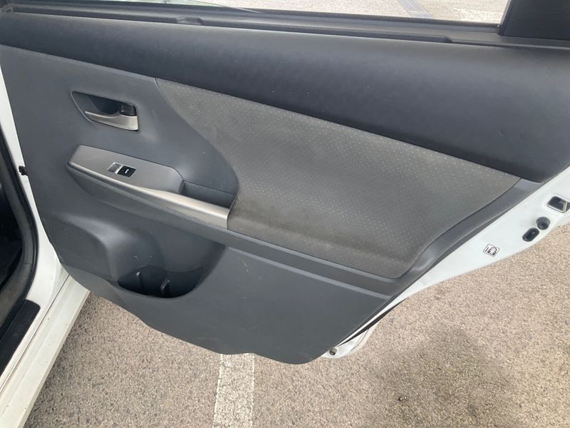 Toyota Prius+ 1.8 Hybrid Dynamic 2014 – снимка 28