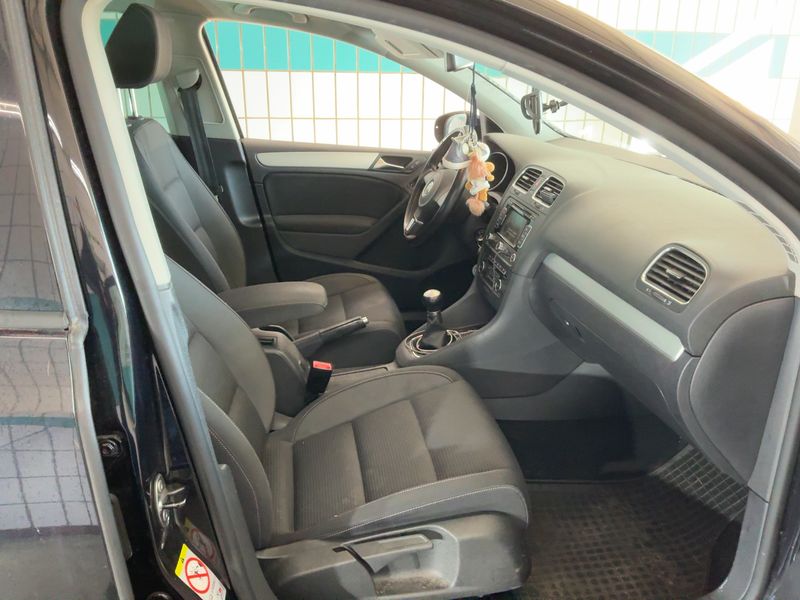 Volkswagen Golf VI 1.6 TDI Team 2011 – снимка 11