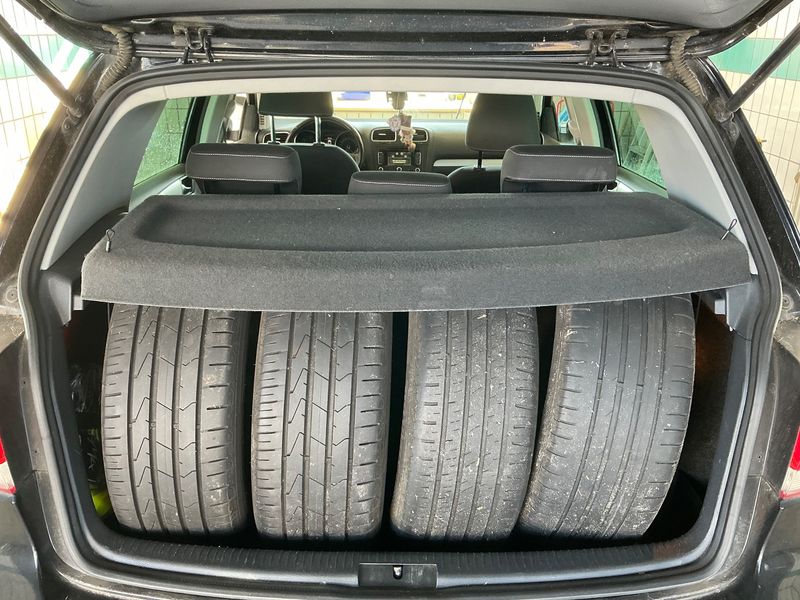 Volkswagen Golf VI 1.6 TDI Team 2011 – снимка 10