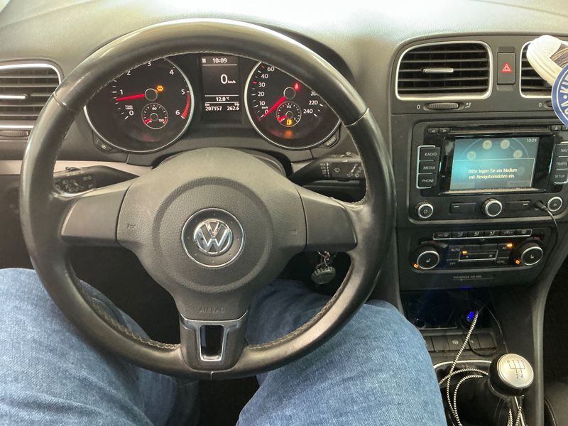 Volkswagen Golf VI 1.6 TDI Team 2011 – снимка 12