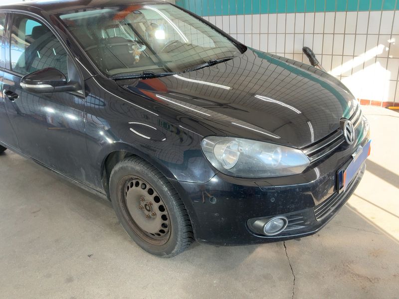 Volkswagen Golf VI 1.6 TDI Team 2011 – снимка 8