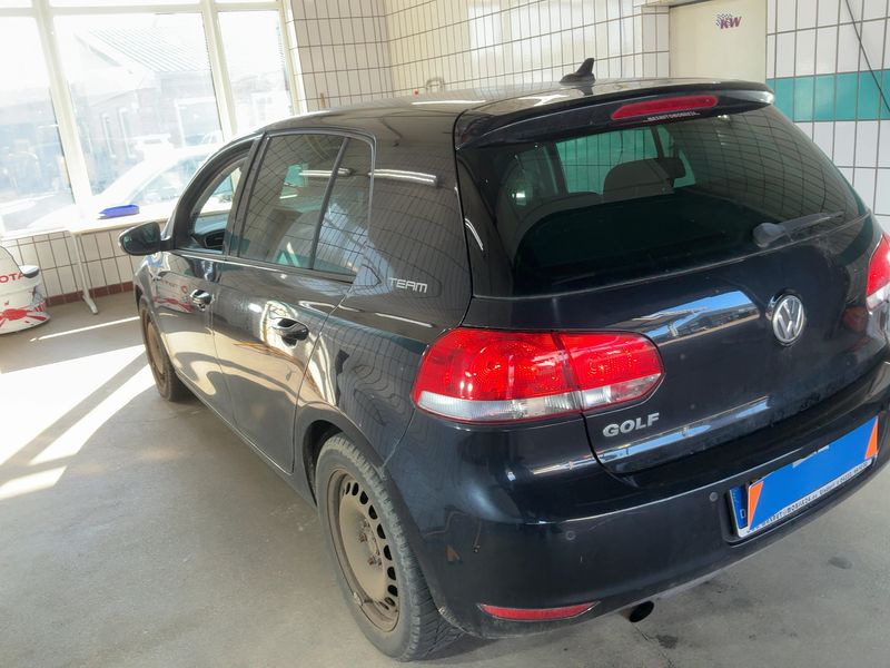 Volkswagen Golf VI 1.6 TDI Team 2011 – снимка 3